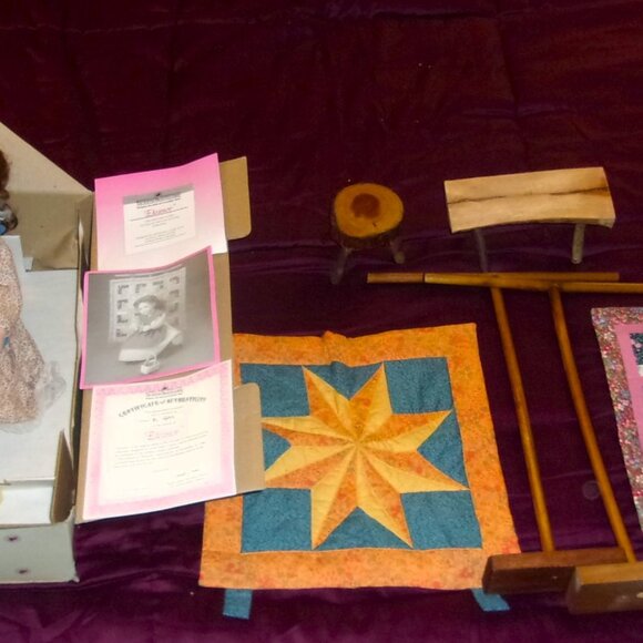 Vintage Ashton Drake Doll w/ Org. Box + Quilts + Furniture - Picture 1 of 4